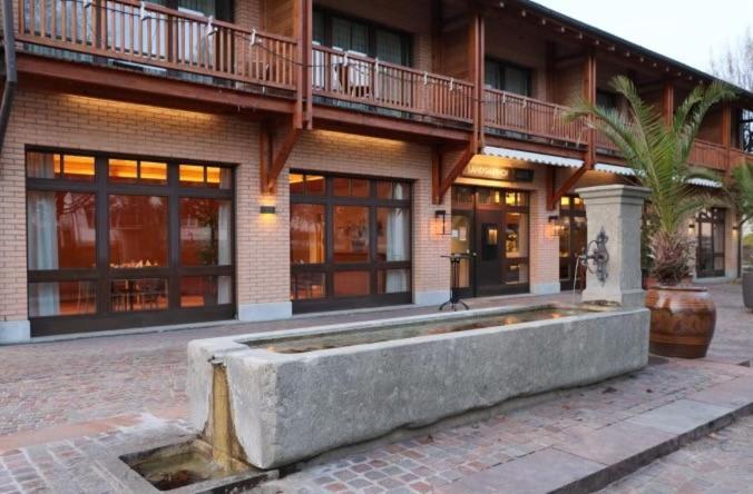 Hotel Breiti Bachenbulach エクステリア 写真