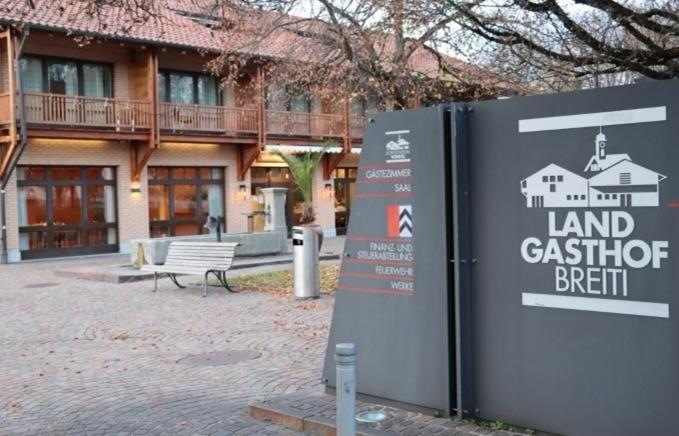 Hotel Breiti Bachenbulach エクステリア 写真